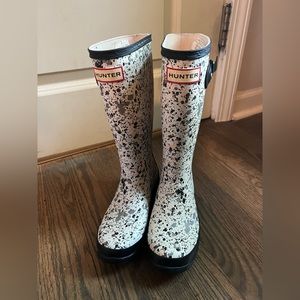 Hunter girls speckled paint splatter black and pink rain boots